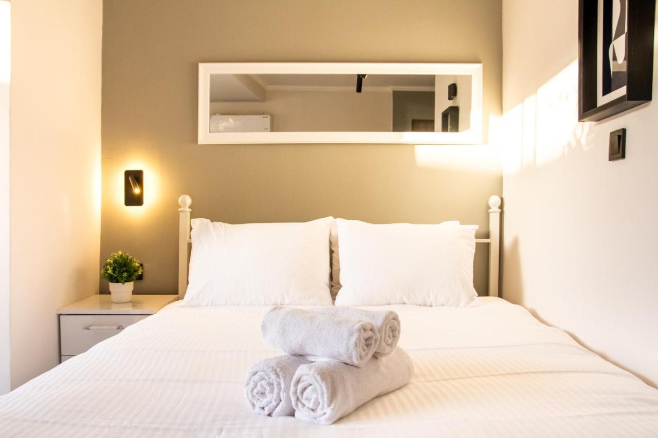 Appartamento Invigorating Studio Flat Near Kordon In Alsancak Smirne Esterno foto